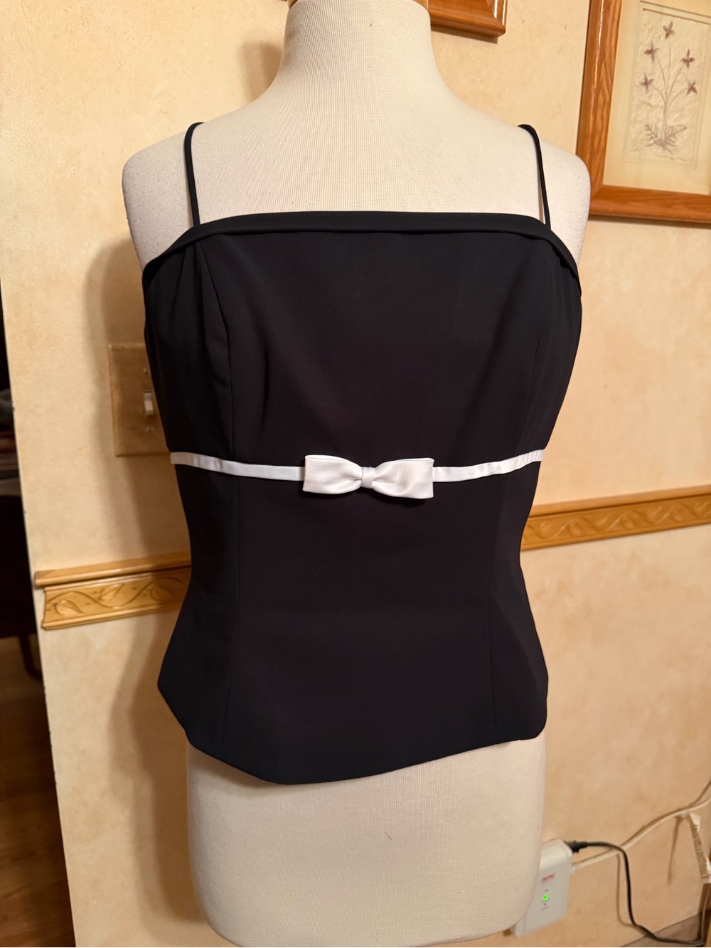 Classic Black Spaghetti-Strap Top with White Bow Corest size 14